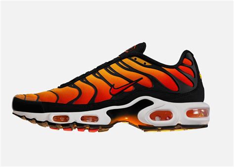 Nike TN Air Max Plus. Nike CA